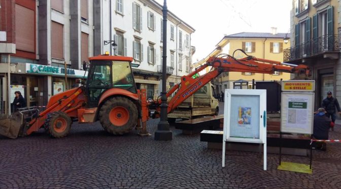 In arrivo le nuove bacheche dei gruppi consiliari in piazza Manara