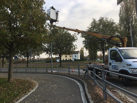 RIQUALIFICAZIONE ILLUMINAZIONE PUBBLICA