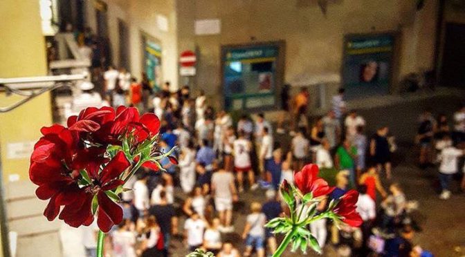 SHOPPING AL CHIARO DI LUNA