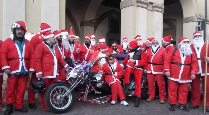 LA SFILATA DEI BABBI NATALE!